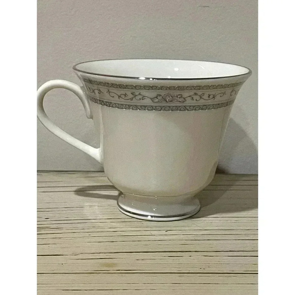 Lenox Retired "Charleston" Pattern Footed Cup(s) Platinum Band Trim Teacup - Picture 2 of 4